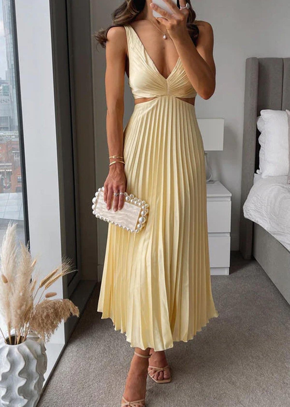 Elegant Pleated Maxi Dress