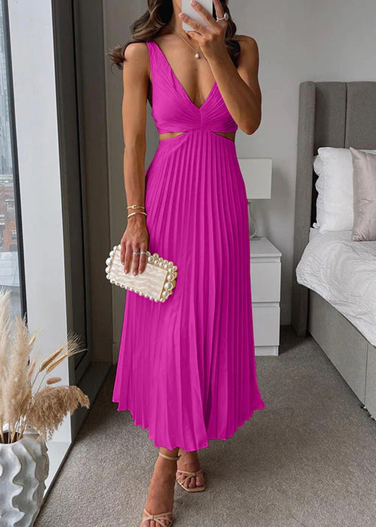 Elegant Pleated Maxi Dress